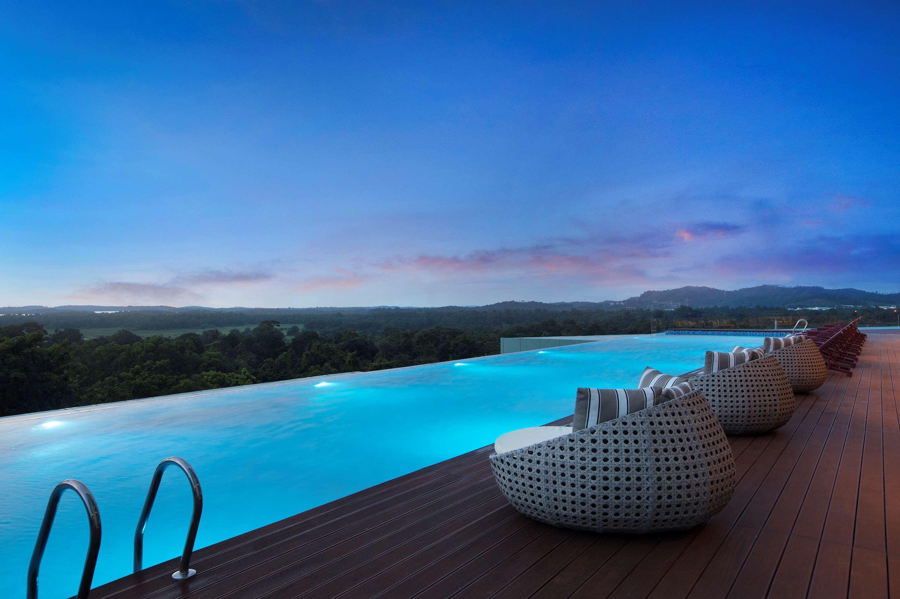 Wyndham Panbil Batam Exterior foto