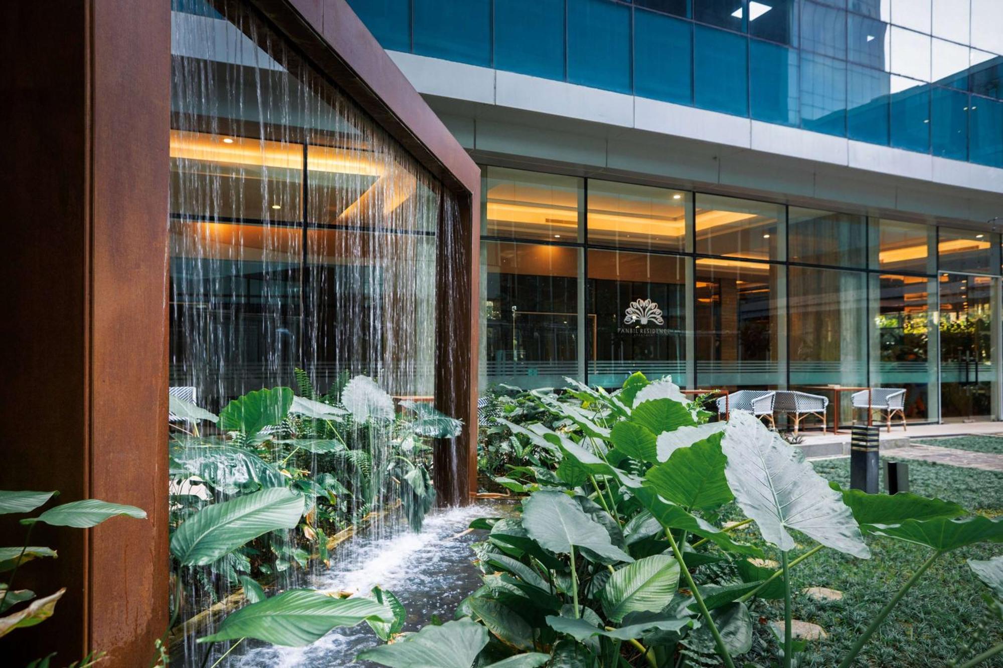 Wyndham Panbil Batam Exterior foto